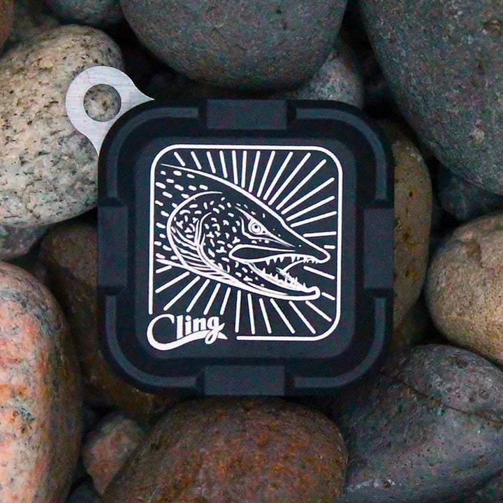 Cling Mag Grab Mini Toothy Trouble in Black